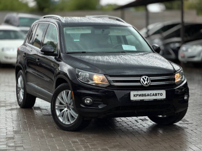 Volkswagen Tiguan SE